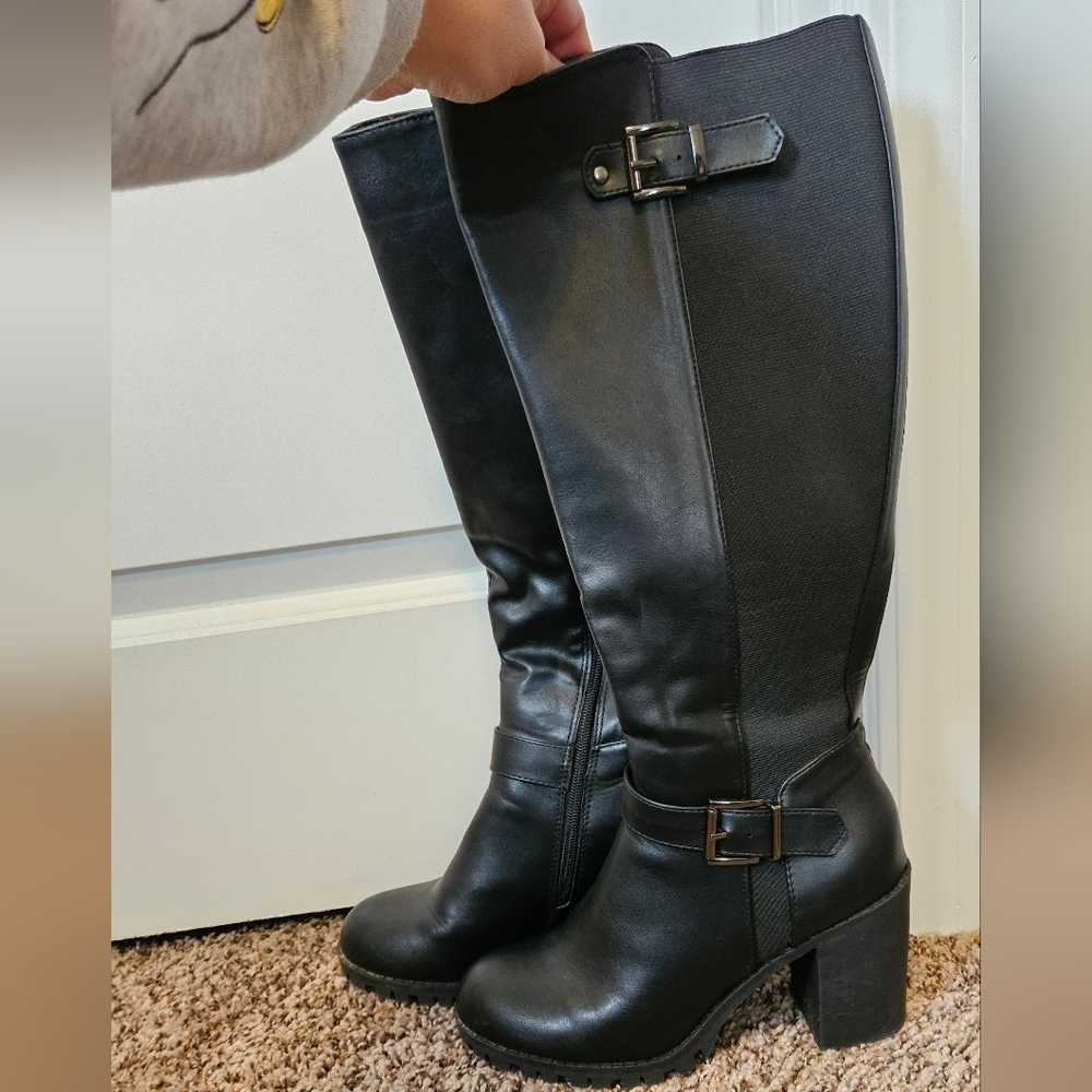 Black Leather Knee-High Boots W/ Chunky Heel
